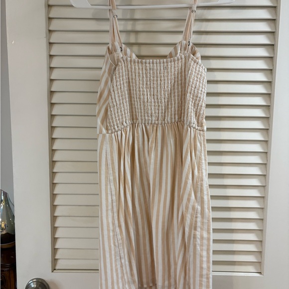 Abercrombie & Fitch Beige and White Striped Midi Dress - Picture 4 of 4